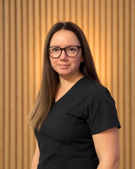 Retrato de Yesenia Vargas, kinesióloga de piso pélvico de Spark Wellness